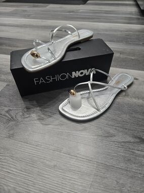 Fashion Nova Silver Strappy Toe-Loop Sandals